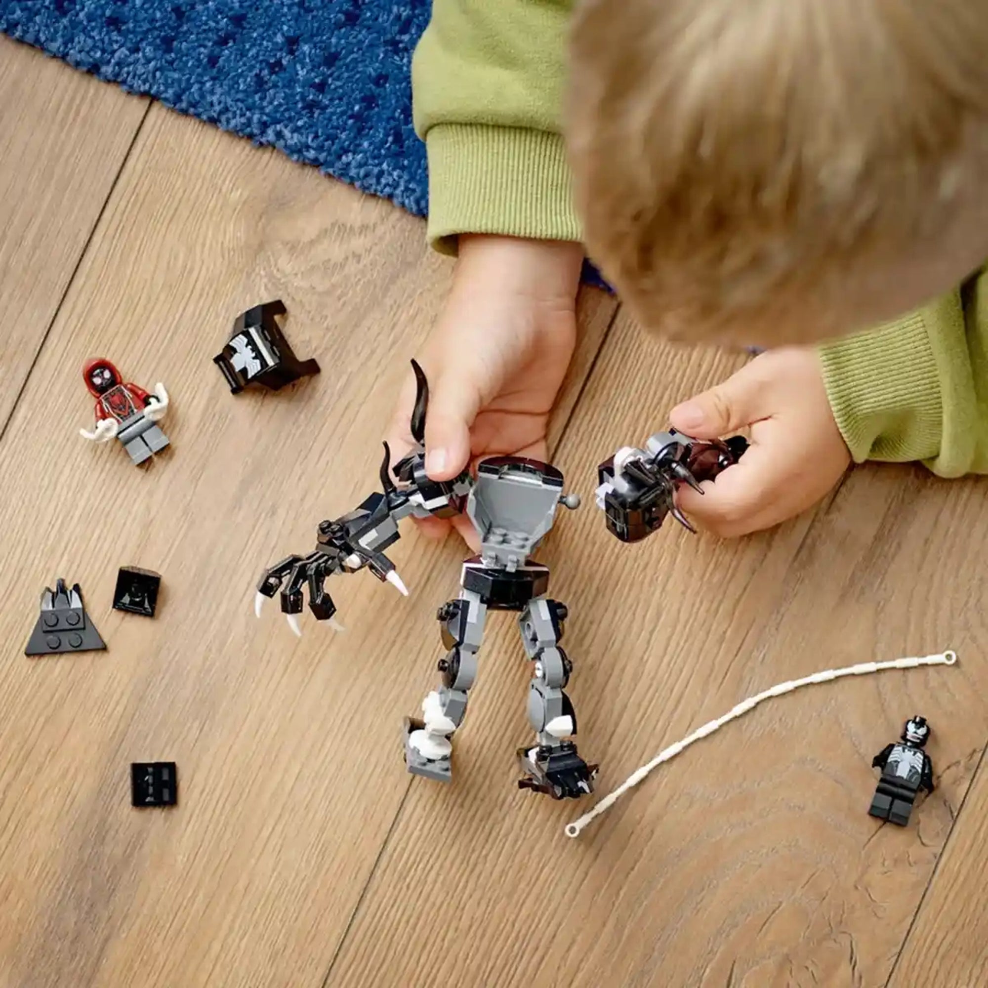 LEGO® Marvel Venom Mech Armour vs. Miles Morales 76276