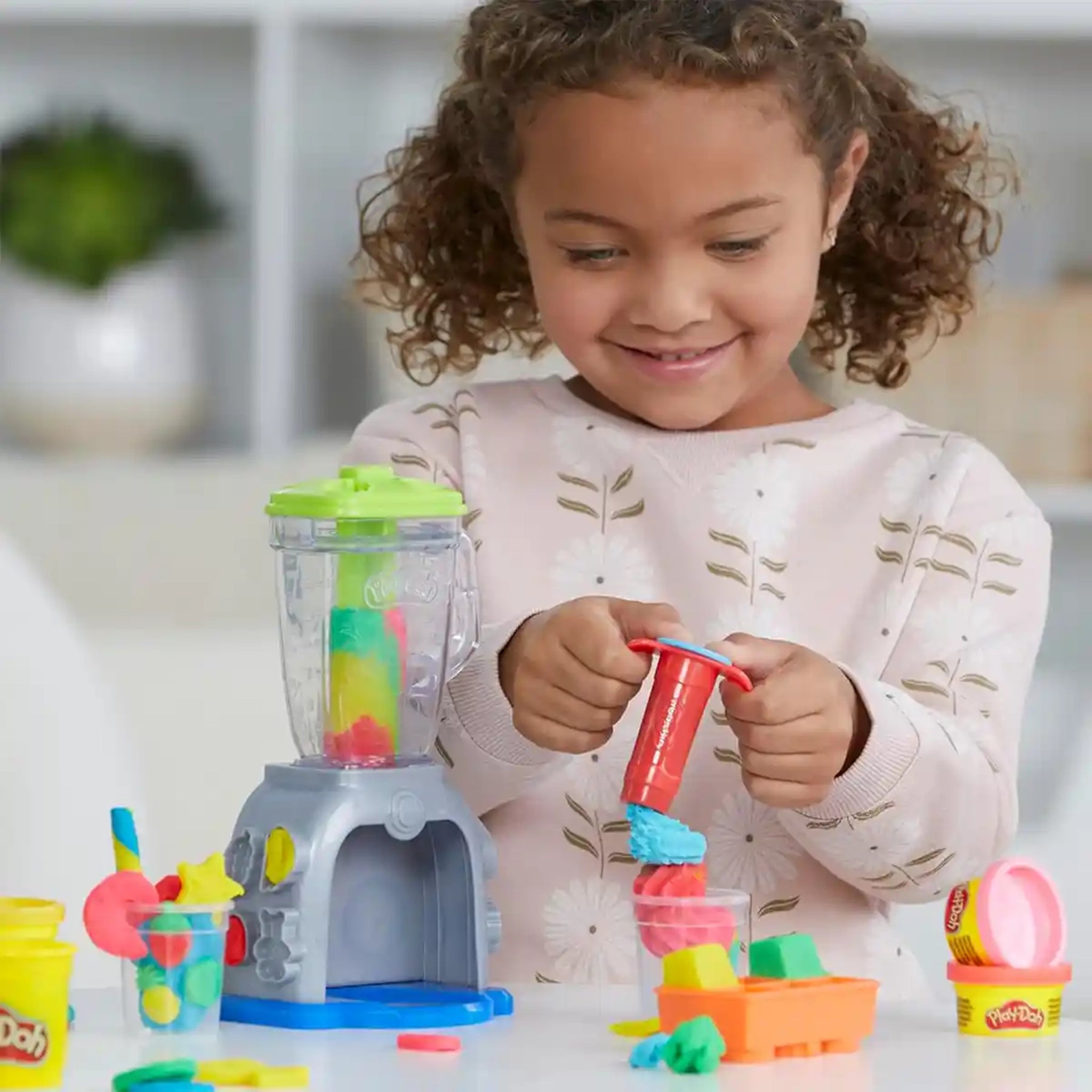 Play-Doh Swirlin Smoothies Blender Playset