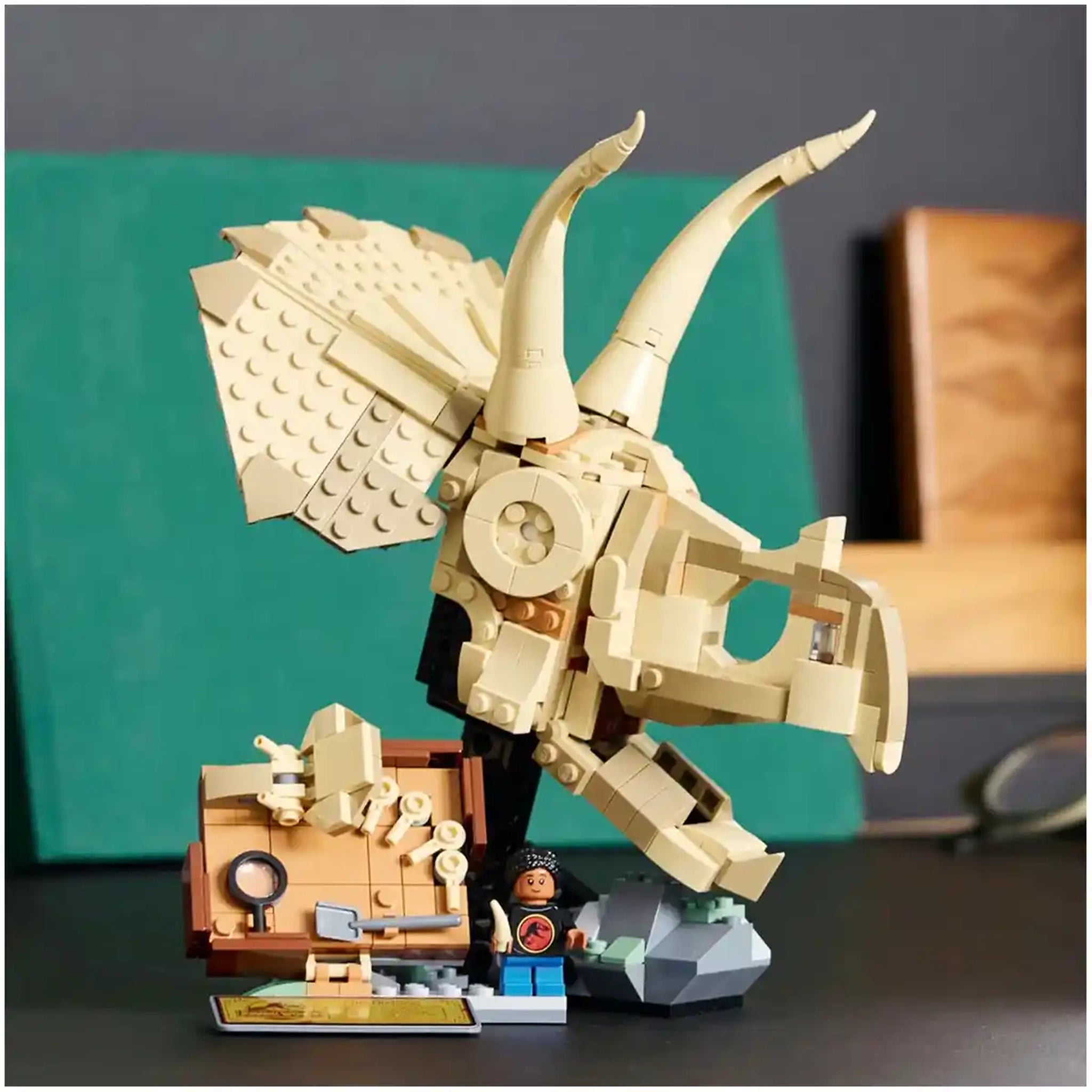 LEGO® Jurassic World Dinosaur Fossils: Triceratops Skull Model Set 76969