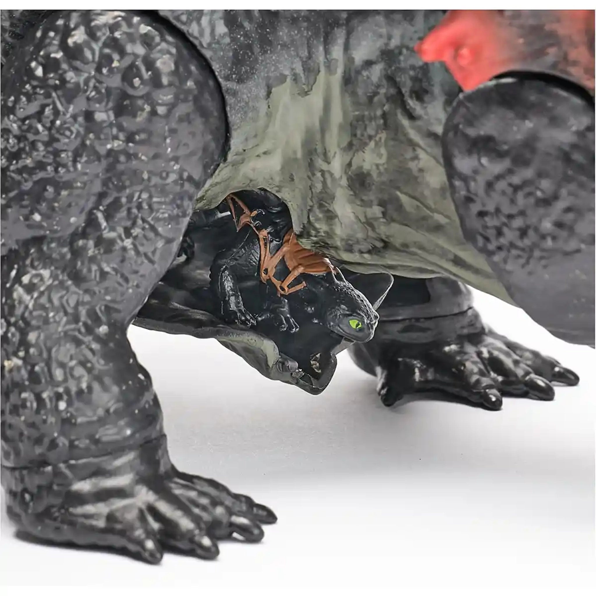HTTY Dragon Movie Red Death Chomping Ram