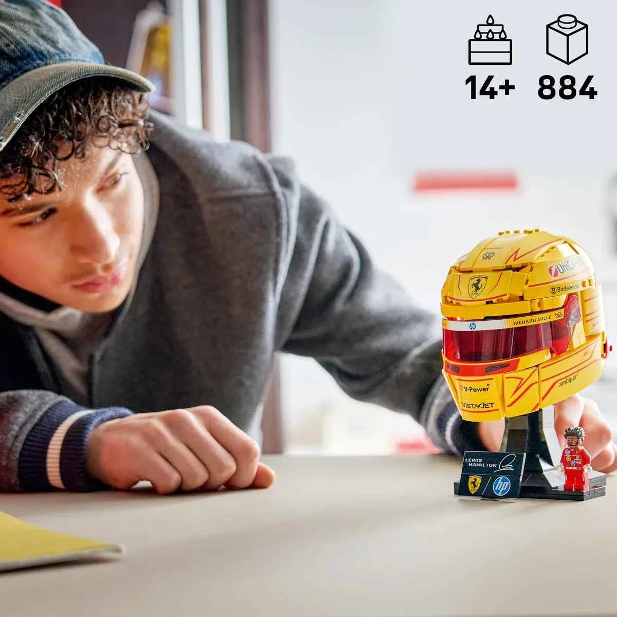 LEGO SPECIAL EDITION Scuderia Ferrari HP Lewis Hamilton Helmet 43022 V29 14+
