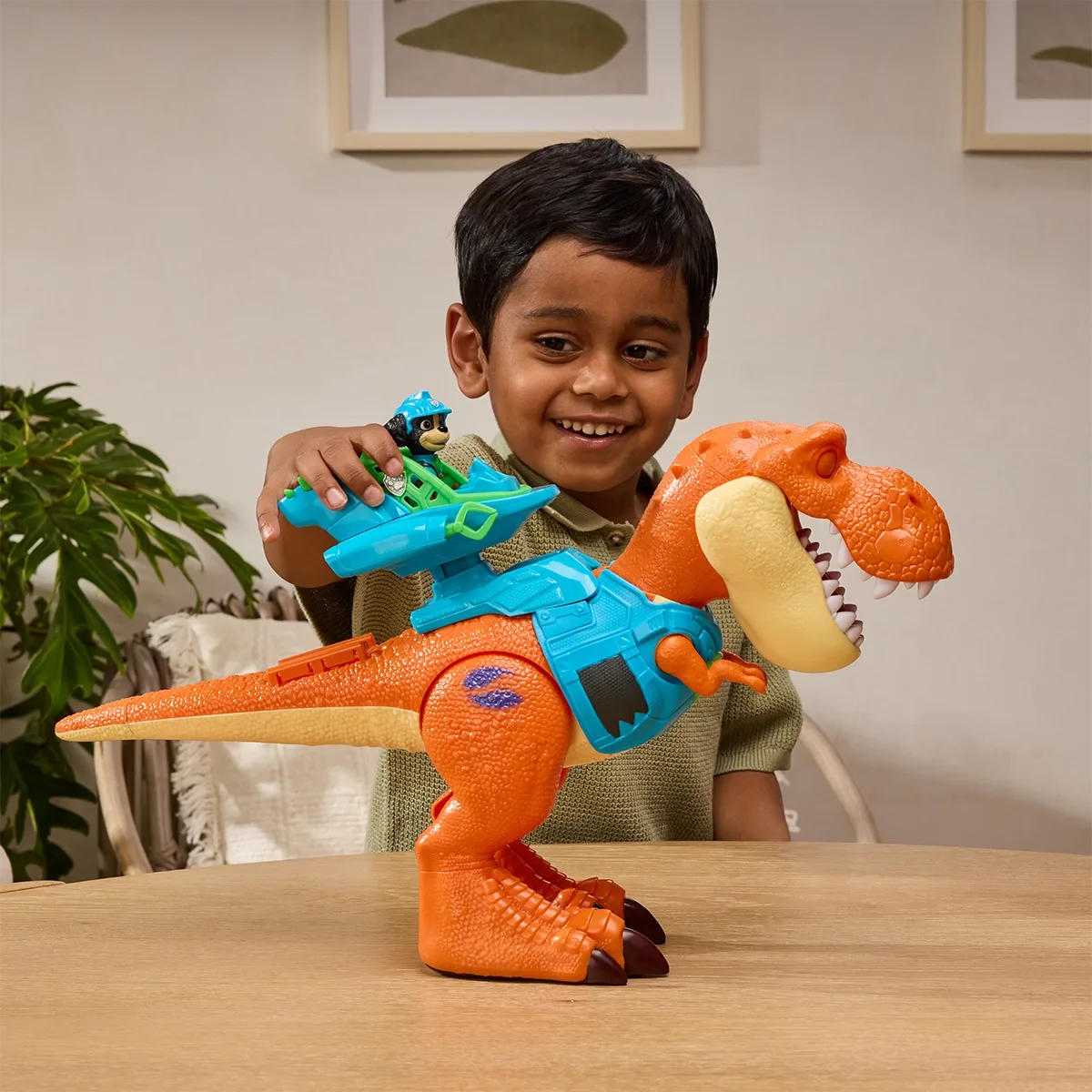 Paw Patrol Movie3 Dino Figure Roar & Explore Timmy
