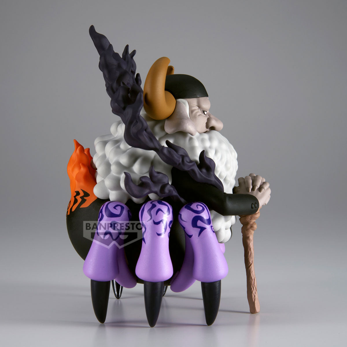 ONE PIECE MEGA WORLD COLLECTABLE FIGURE-St. JAYGARCIA SATURN-